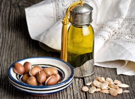 tinh dầu argan giúp nuôi dưỡng móng